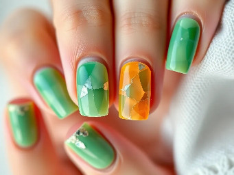 Green and orange glassblocks with mother ofearl design nails