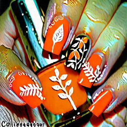 Je veux que mon pouce et mon petit doigt reste orange comme base peut-être avec des petites décorations dessus, collées ou des feuilles argentées pour les trois doigts du milieu, je veux qu’ils y restent avec une base beige et chacun du nail art par-dessus peut-être un qui reste complètement beige et juste que je colle quelque chose dessus, peut-être avec des vagues peut-être avec une French ou des dessins je sais pas trop