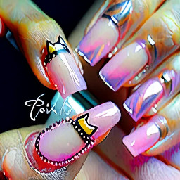 Pink Cat-Eye and Solid Color Mix (貓眼跳色)What it is: You alternate fingers using the magnetic pink cat-eye gel on 6 fingers, and a matching creamy solid pastel/nude pink gel on the remaining 4 fingers.. also no light pink it should be dark pink but not too dark. More medium
