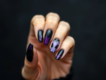 Simpl black and purple Gothic